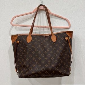 Neverfull MM, monogrammed